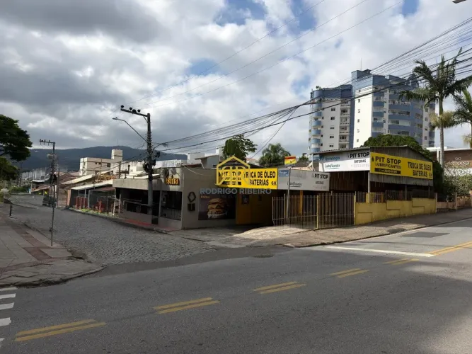 VENHA INVESTIR NO MELHOR BAIRRO DE FLORIPA!!