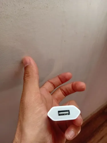 iPhone Original Modelo: A1486 Input : 100- 240v