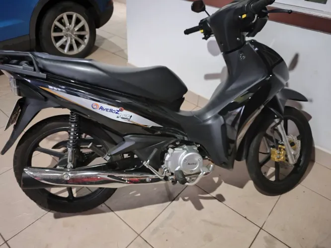 VENDO MOTO AVELOS  Z1 2025