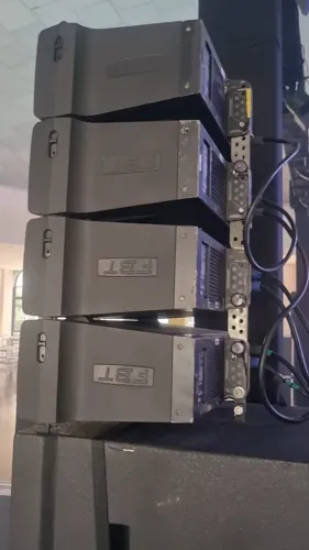 Ssistema de som profisisonal Line Array completo