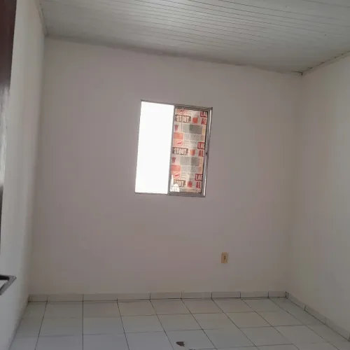 Aluguel de casa no Tomba - 2 Quartos (1º Andar)
