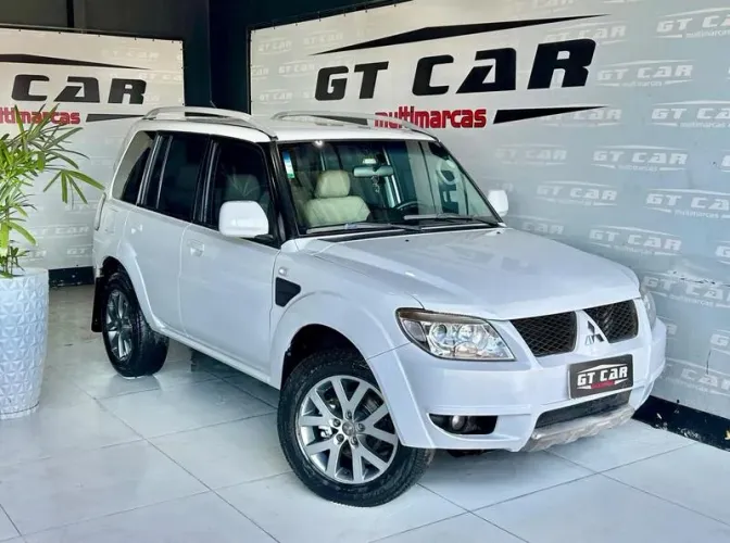 Mitsubishi Pajero TR4 2.0 Flex 16V 4X2 Aut. 2013