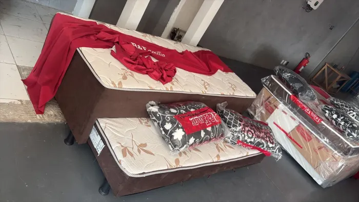 Camas  box garantia e qualidade direto da fábrica 190
