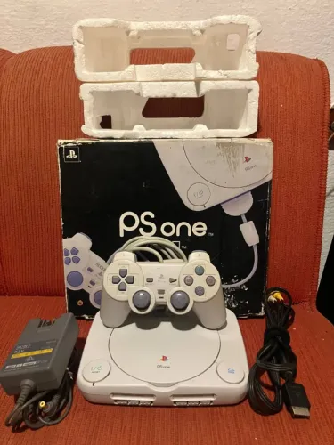 PS1 Baby Com Caixa Fonte Controle e AV Originais