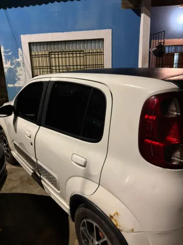 Fiat Uno Sporting 1.4 EVO Fire Flex 8V 4P 2014