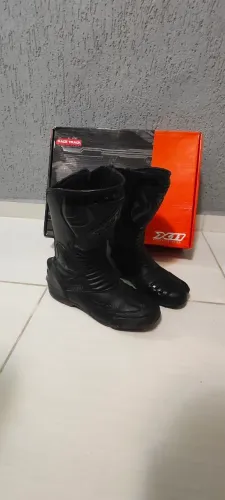BOTA X11 RACE TRACK - TAM 39 PERFEITO ESTADO!!!
