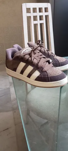Tênis Adidas