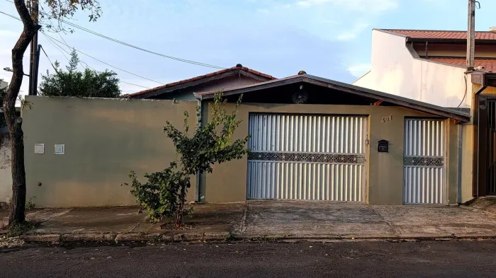 Casa com edícula em Indaiatuba (excelente localização)
