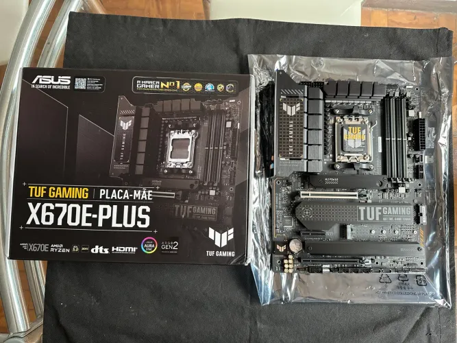 Placa mãe AM5 Asus Tuf x670e Gaming