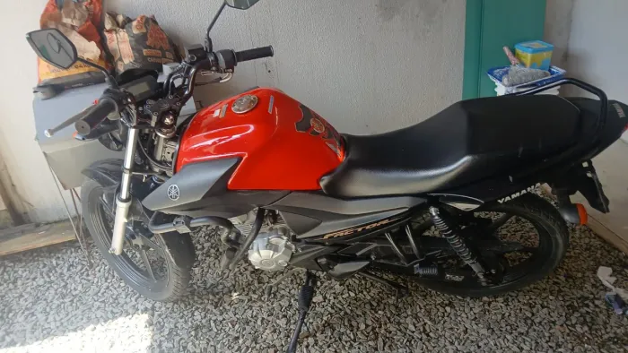 Vendo moto factor