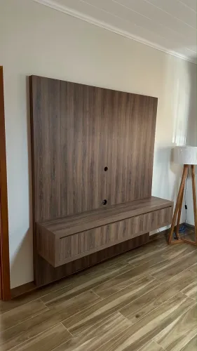 Painel TV feito com mdf de boa qualidade (móvel planejado)