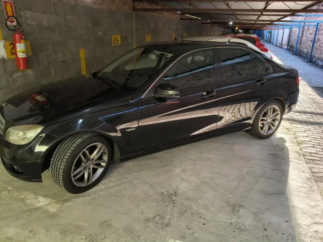 Mercedes-Benz C-180 Kompressor Classic 1.6 16V Aut. 2011