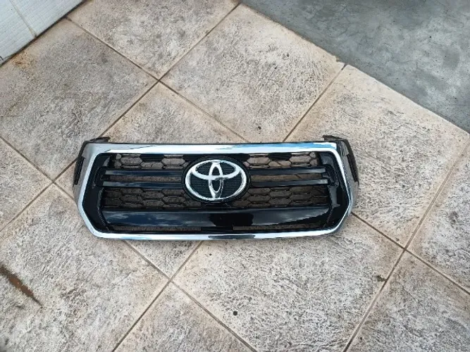 Grade ORIGINAL Toyota Hilux Pick Up