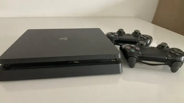 PS4 500GB + TV 42" 170,00