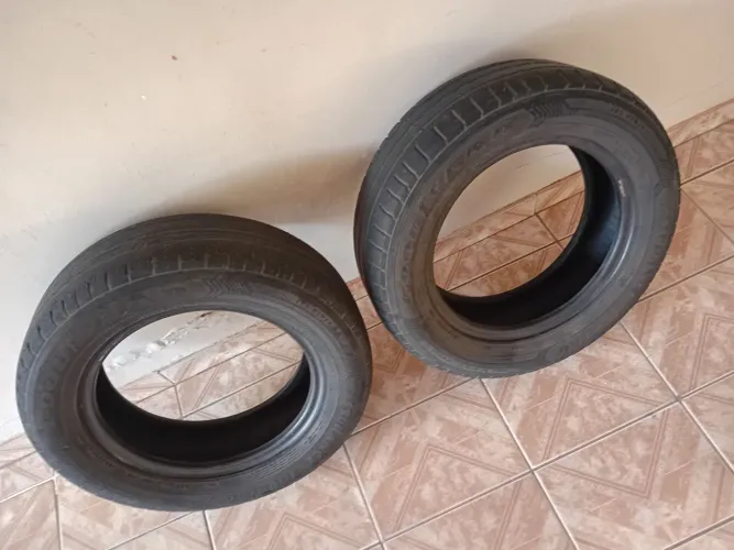 Par de pneus Goodyear 185/65/14