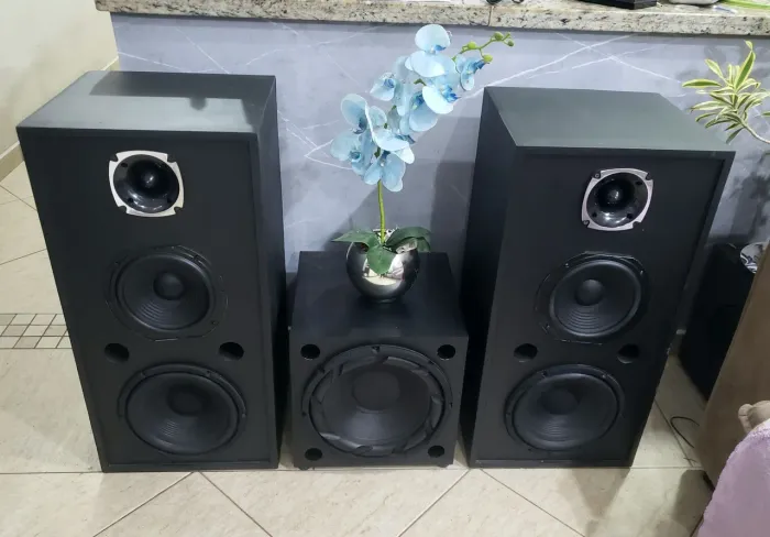 Conjunto Caixas DYI em MDF + Subwoofer 12 Polegadas