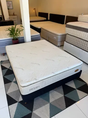 Cama box Queen size LÁTEX SEMINOVO TOP - Entrego!