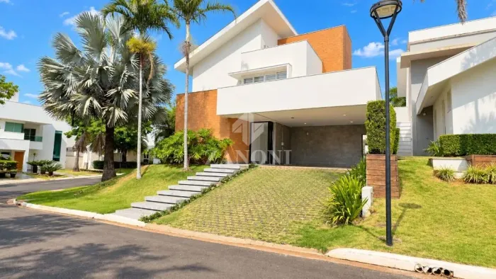 Casa de alto padrão à venda no Portal de Sevilha em Maringá | 5 suítes e 620 m² de terreno