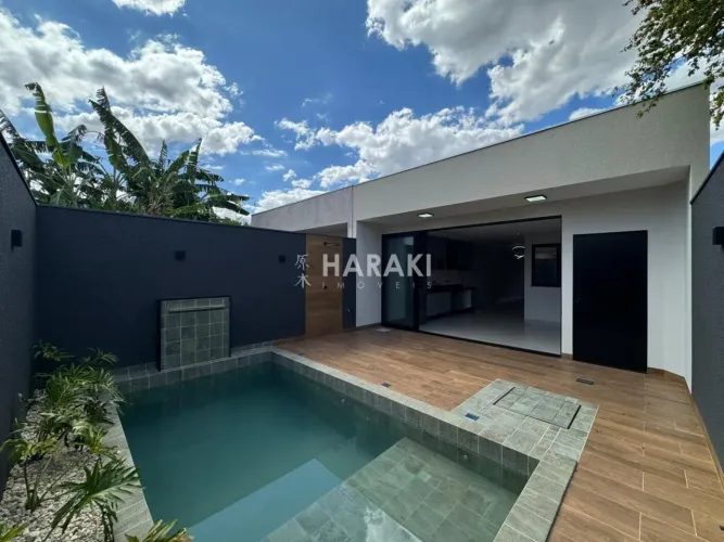 Casa Nova com piscina no Parque das Bandeiras, em Maringá / PR. FOTOS MERAMENTE ILUSTRATIV