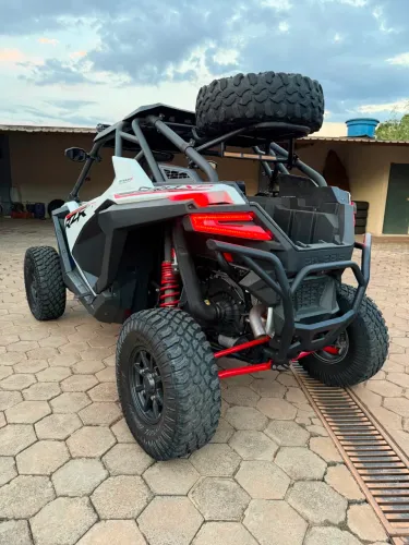 UTV Polaris RZR PRO XP Ultimate Com Som
