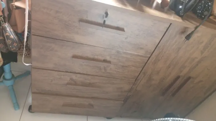 Cômoda 4 gavetas c sapateira ótimo estado 