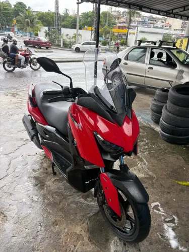 Xmax 2023 17.000 km 