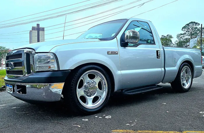 Ford F-250 XLT 4.2 TB Diesel 2005