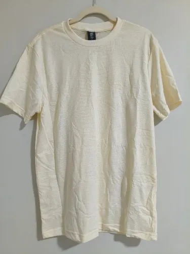 Camiseta de malha NOVA SEM USO