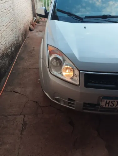 Ford Fiesta Sedan 1.0 8V Flex 4P 2008