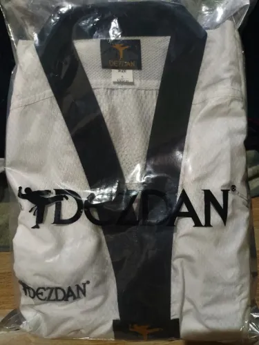 Dobok Especial Competition II Gola Preta Taekwondo // TAMANHO 190