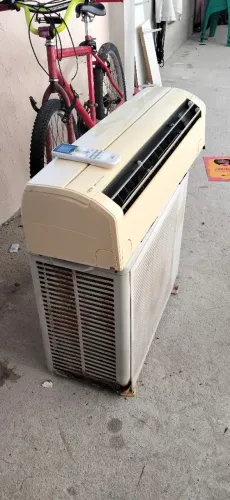 Ar condicionado fugtisu 9 mil BTUs INVERTER 70 % de economia de energia