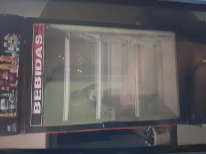 Vendo freezer bem conservado, urgente!