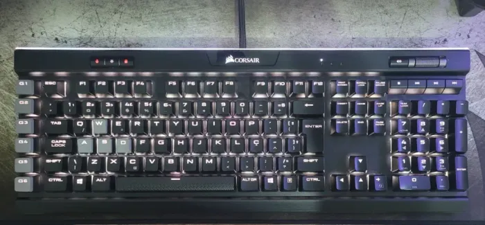 Corsair K95 Platinium Teclado mecânico