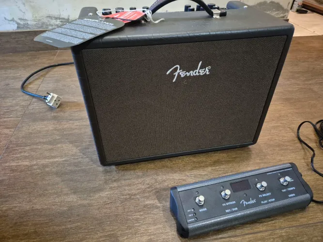 Fender acoustic Junior amplificador voz e violão 