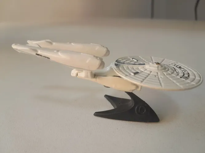 Hot Wheels U.S.S. Enterprise Star Trek 2013