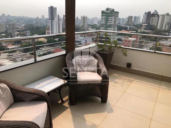 Apartamento Duplex à venda semi-mobiliado, no centro da cidade de Cascavel PR.
