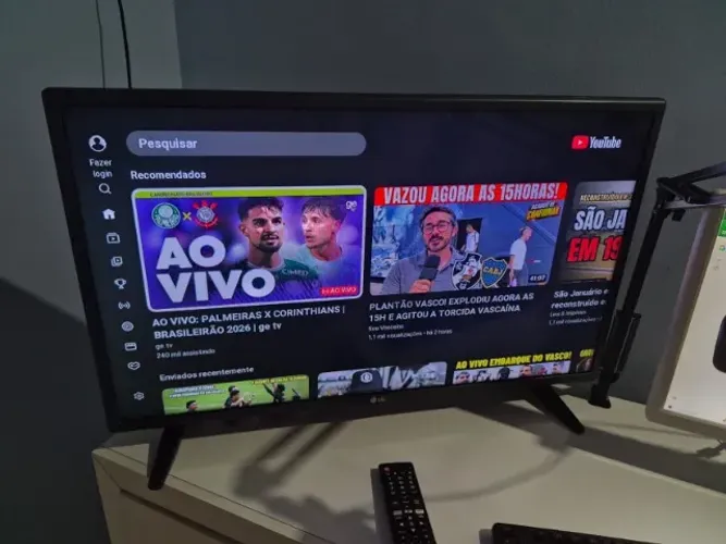 TV LG 32" Smart TV (Modelo 32LH570B) Usada / Muito Bem Conservada
