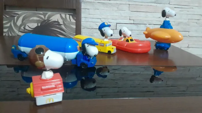 Lote de brinquedos Snoopy MC Donalds - 2005 / 2006