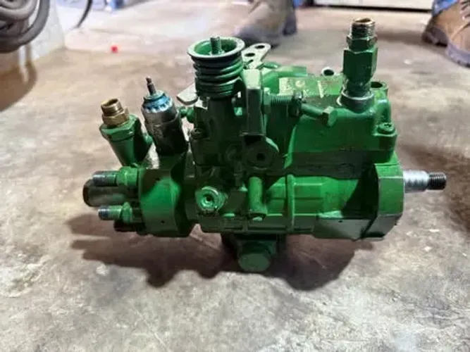 Bomba injetora JOHN DEERE 6180J