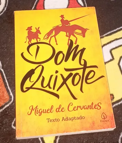 Livro "Dom Quixote" de Miguel de Cervantes