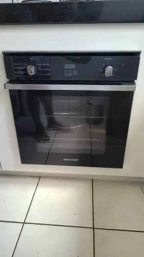 Forno de Embutir Elétrico Brastemp 84 Litros Preto com Convecção e Timer Touch - BOC84AE