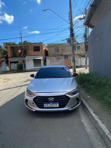 Hyundai Elantra 2.0 16V Flex Aut. 2017