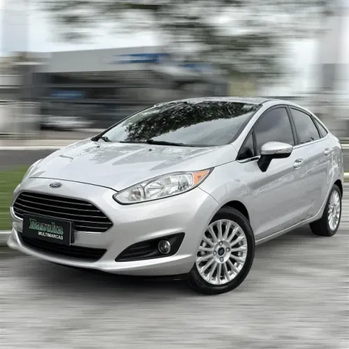 Hyundai Elantra GLS 2.0 16V Flex Aut. 2013