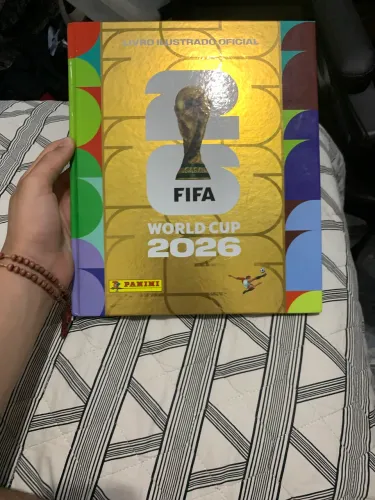 Álbum da copa 2026 dourado completo 