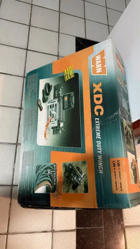 Vendo este Warner xdc 9500lb 12v