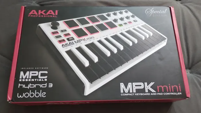 Controlador Akai MPK Mini