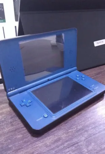 Nintendo DS XL