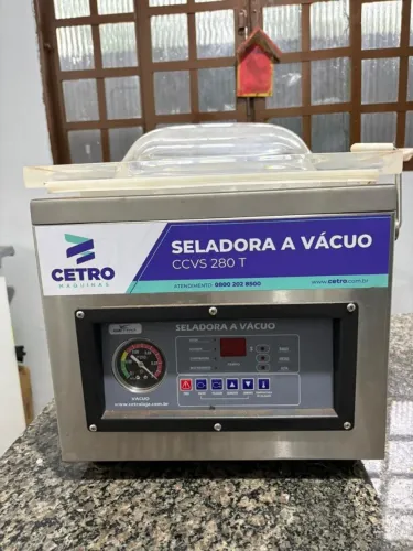 Seladora de bancada a vácuo