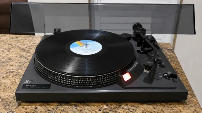 TECHNICS SL2000/B FUMÊ