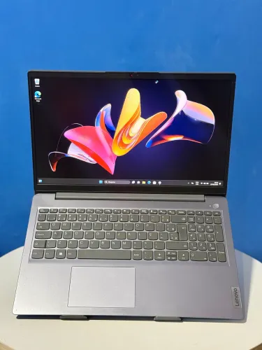 Notebook Lenovo i3 12ªGth 8Gb RAM SSD 256Gb | Aceito cartão